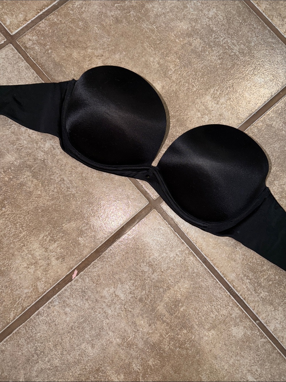 Victoria's Secret Black Strapless Molded Push-Up Bra